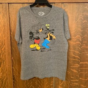 Mickey Mouse and Goofy T-shirt XL